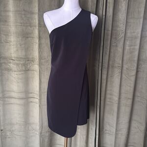 Sisley Chic Black One-Shoulder Dress